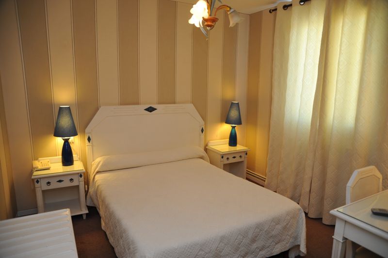 Hotel L'Aragon Carcassonne Værelse billede